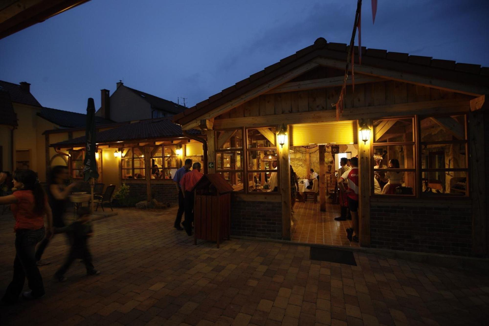 Ubytovani U Kulky Kyjov (Hodonin District) Exterior foto